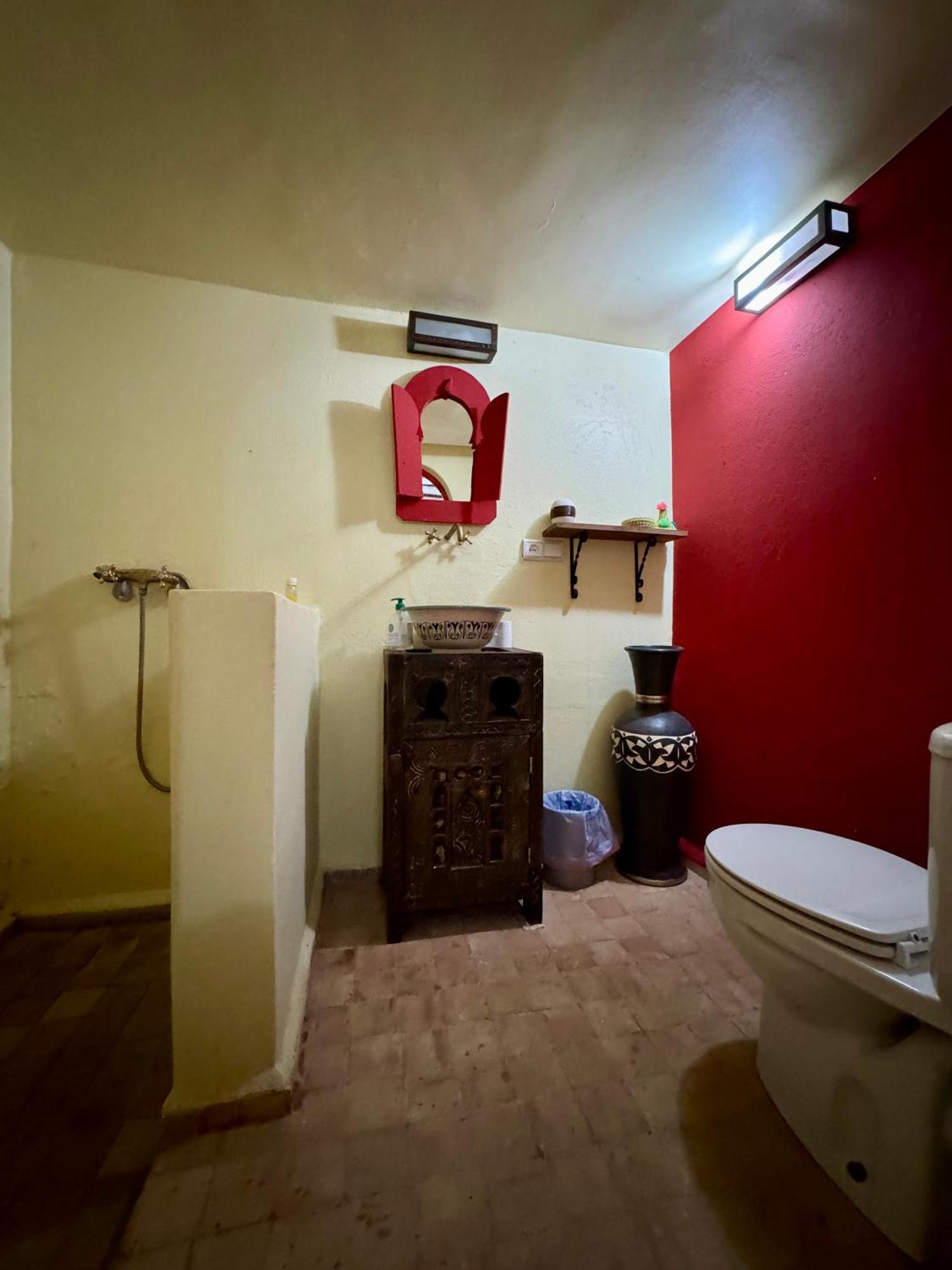 Jenny Lynn Hotel Tazrou Kültér fotó