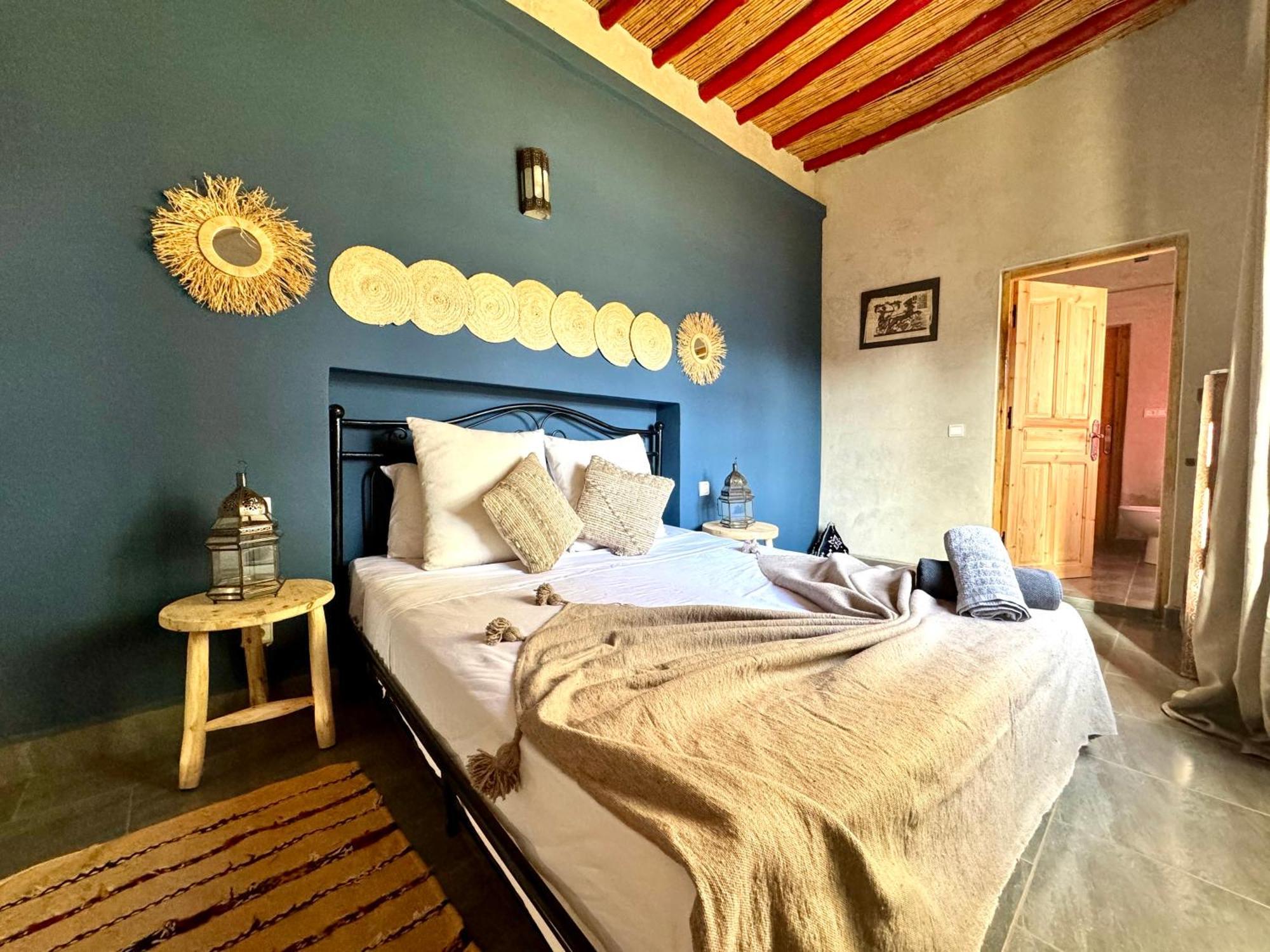 Jenny Lynn Hotel Tazrou Kültér fotó