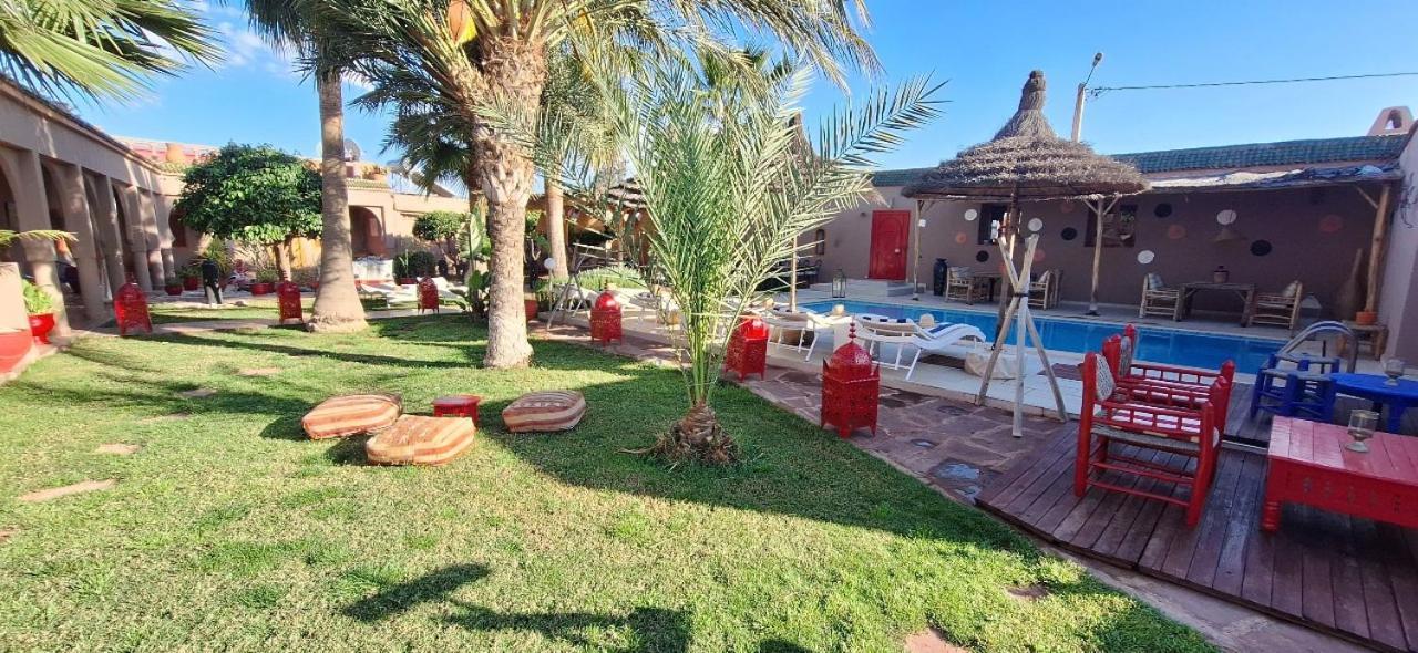 Jenny Lynn Hotel Tazrou Kültér fotó