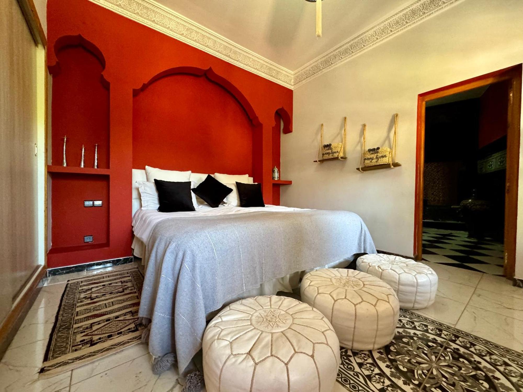 Jenny Lynn Hotel Tazrou Szoba fotó