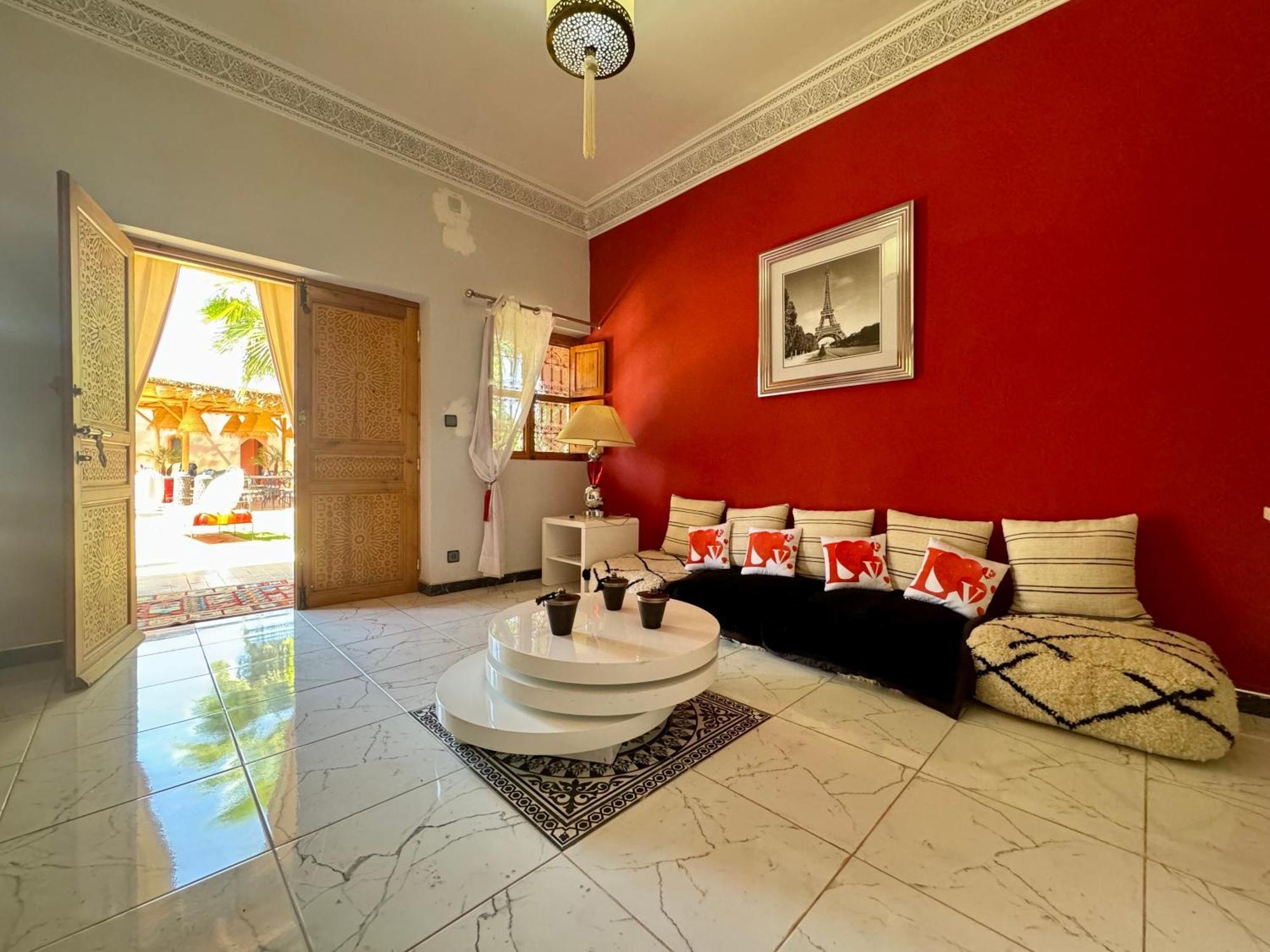 Jenny Lynn Hotel Tazrou Szoba fotó