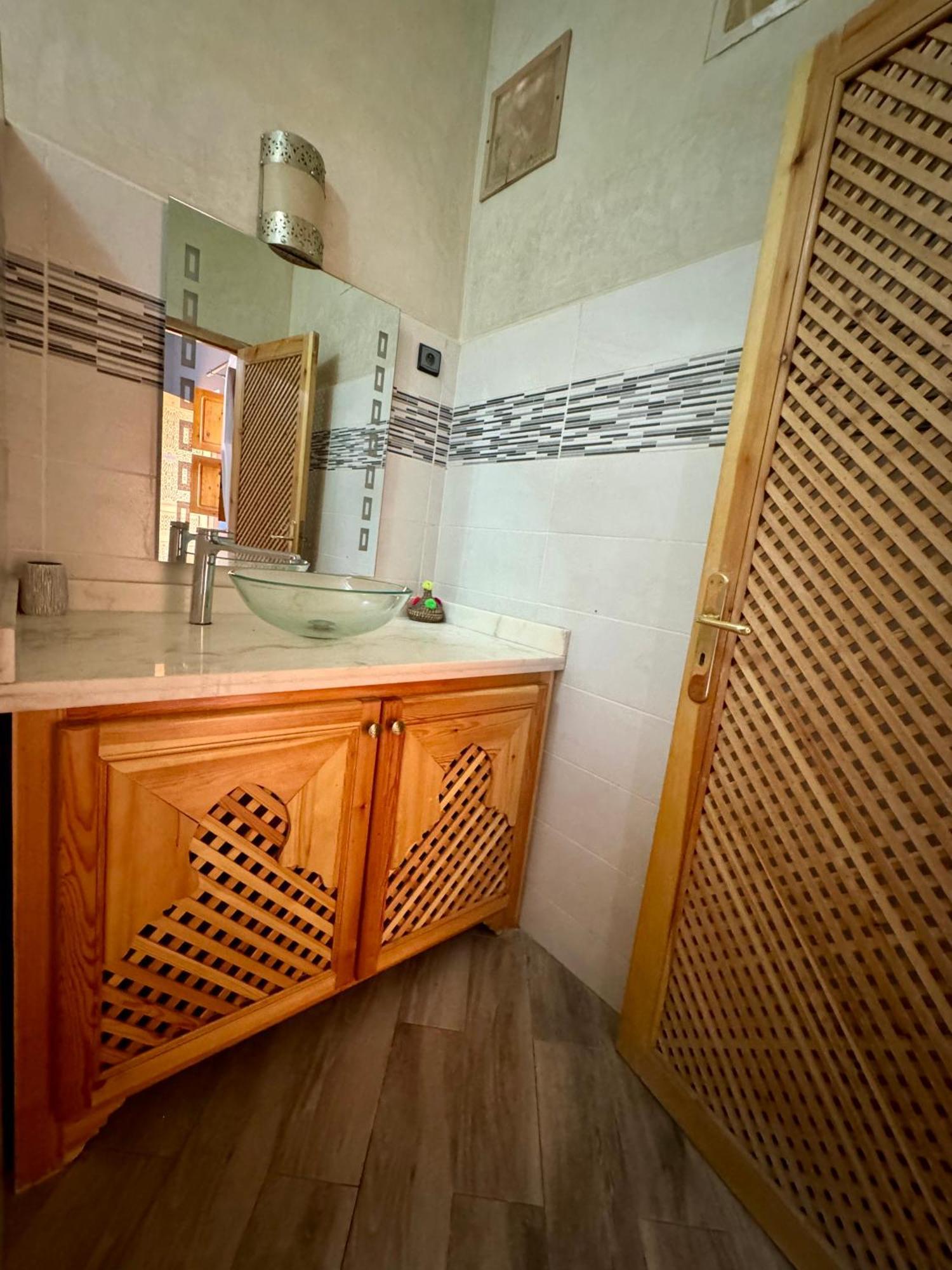 Jenny Lynn Hotel Tazrou Kültér fotó