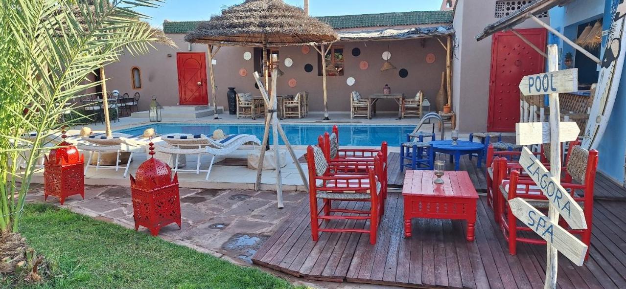 Jenny Lynn Hotel Tazrou Kültér fotó