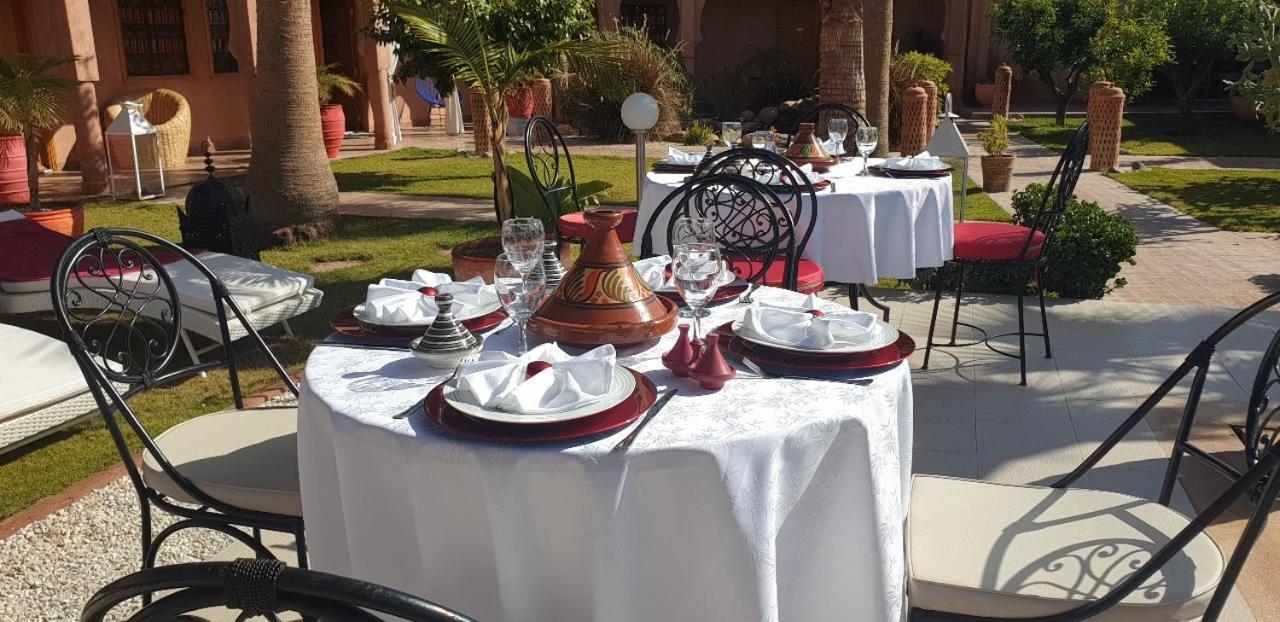 Jenny Lynn Hotel Tazrou Kültér fotó